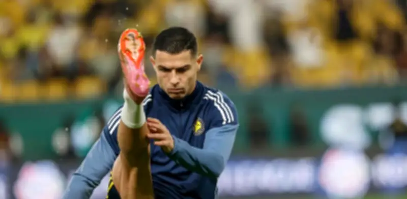 Cristiano Ronaldo reaparece en entrenamientos con gol de taco viral para Al Nassr