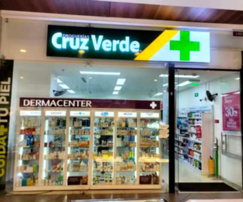 Cruz Verde no renovará contrato de medicamentos con Sanitas EPS desde octubre 2026