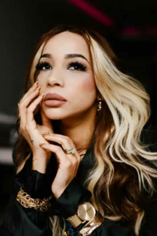De inmigrante a manicurista de Marc Jacobs: la historia de Yulenny García
