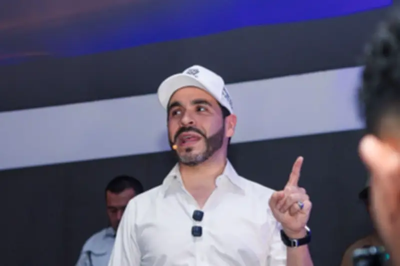 De La Espriella desafía a Cepeda: 'Que los medios pongan las reglas del debate'