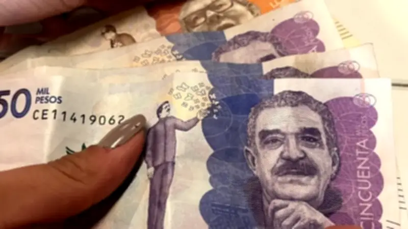 Defensoría alerta sobre deudas del sistema de salud que superan los 24 billones de pesos