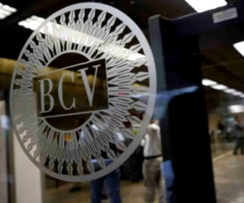 Delcy Rodríguez designa a Luis Pérez como nuevo presidente del Banco Central de Venezuela