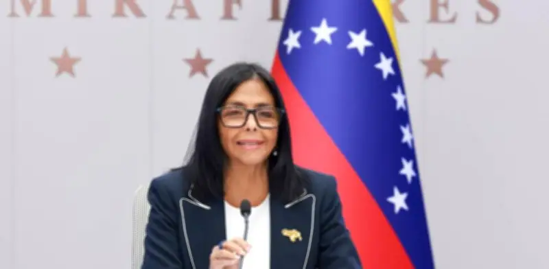 Delcy Rodríguez exige seguimiento a Ley de Amnistía en Venezuela, mientras opositores quedan excluidos