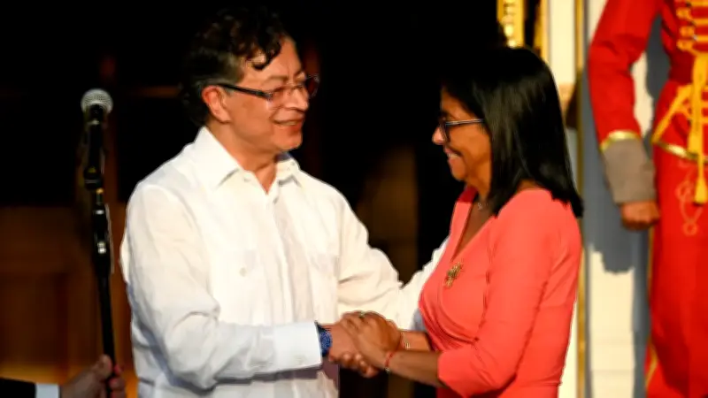 Delcy Rodríguez y Petro entregan balance tras reunión en Caracas