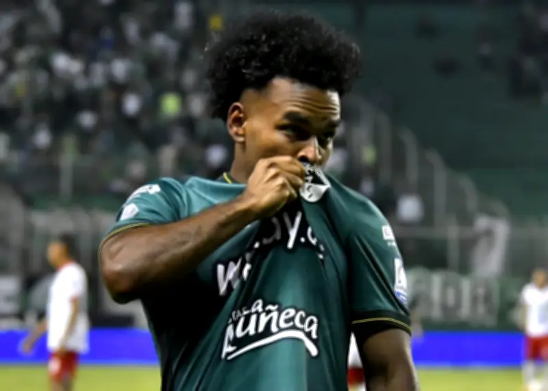 Deportivo Cali asegura a Johan Martínez hasta 2029 en renovación clave para su proyecto