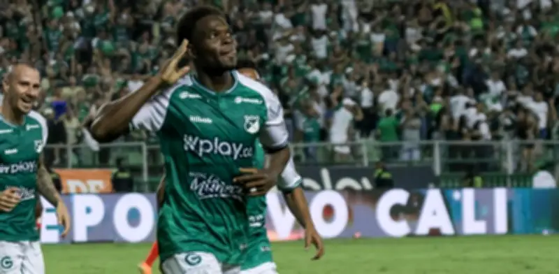 Deportivo Cali vence a América en clásico polémico y se mete en zona de clasificación