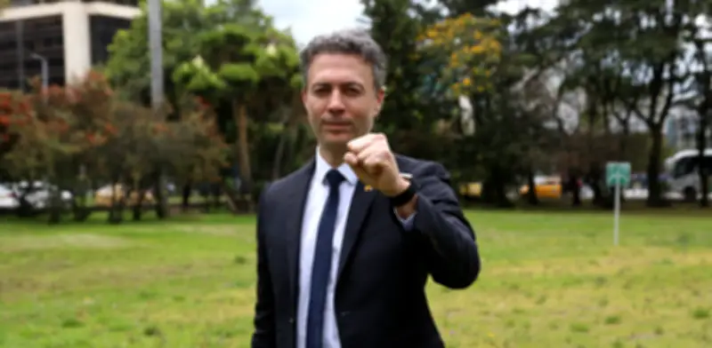 Designación de Daniel Quintero como Supersalud genera críticas por ética y falta de experiencia