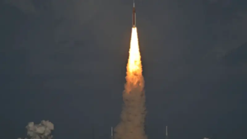 Detalles cotidianos de Artemis II: menú, baños y ejercicio en el espacio