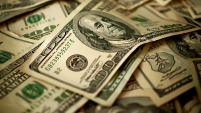 Dólar en Colombia hoy 17 de abril: sube levemente pero mantiene mínimos históricos de 2026