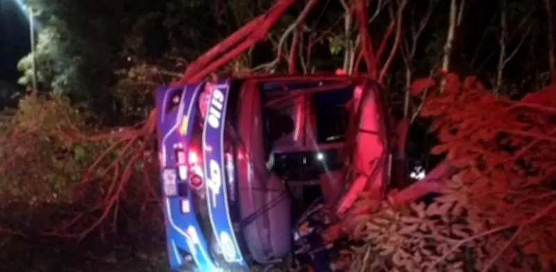 Dos graves accidentes paralizan vía entre Puerto Tejada y Candelaria en el suroccidente colombiano