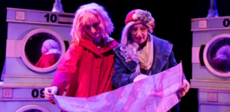 Dos obras maestras de Madrid brillan en el FIAV Bogotá: 'Numancia' y 'Caperucita en Manhattan'