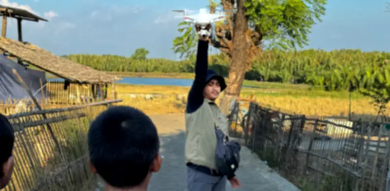 Drones con IA detectan criaderos de mosquitos para combatir el dengue en Indonesia