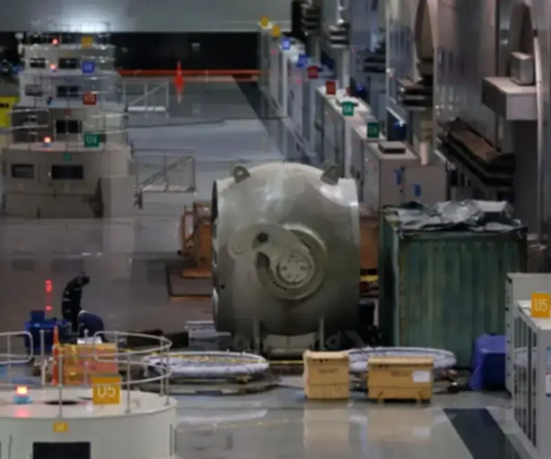 Ecuador recibe su mayor hidroeléctrica tras 10 años de operación y dudas persistentes