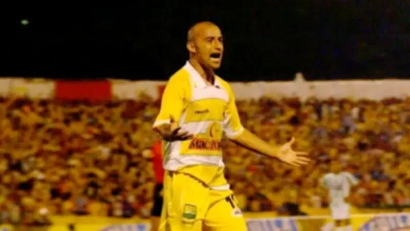 Edwards Jiménez: el Toro de San Gil habla de su legado y el fútbol actual