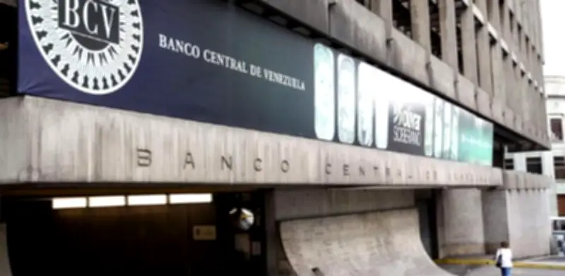 EE.UU. flexibiliza sanciones al Banco Central de Venezuela para su reintegración financiera