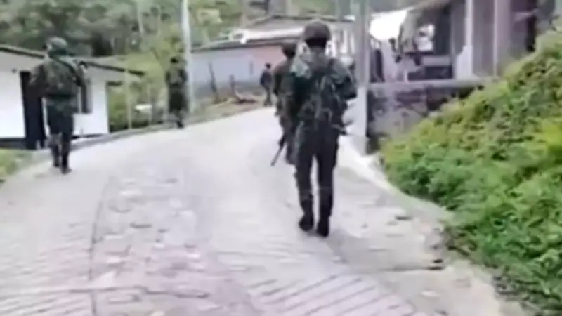 Ejército refuerza presencia en Briceño por desplazamientos y grupos ilegales