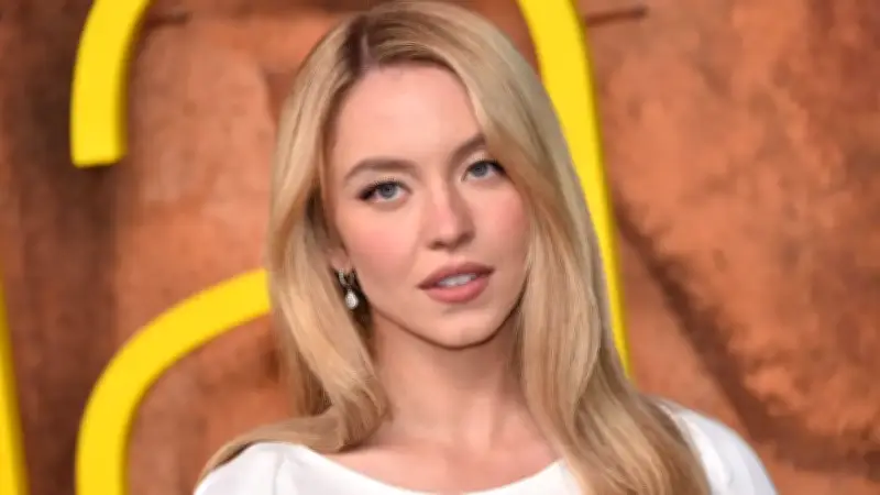 Eliminan a Sydney Sweeney de 'El Diablo Viste a la Moda 2' por escena forzada