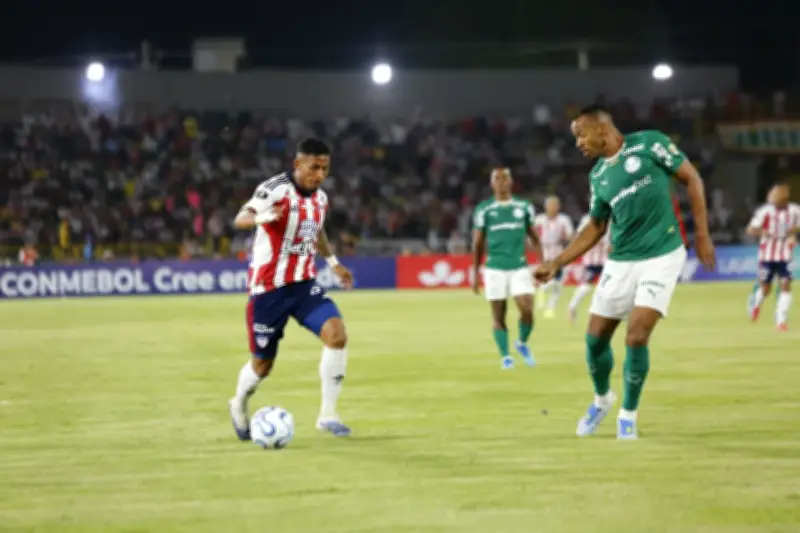 Error defensivo de Junior le regala el empate a Palmeiras en la Libertadores
