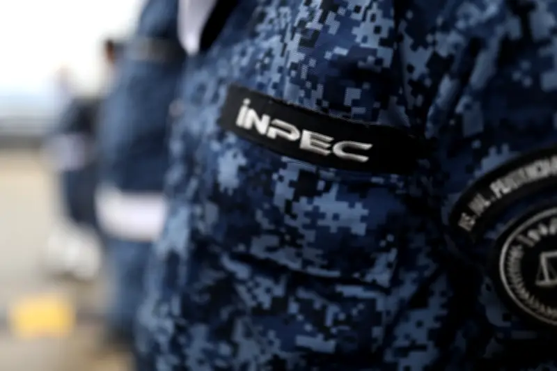 Escándalo penitenciario: suspenden a 11 funcionarios tras fiesta con reclusos en cárcel de Itagüí