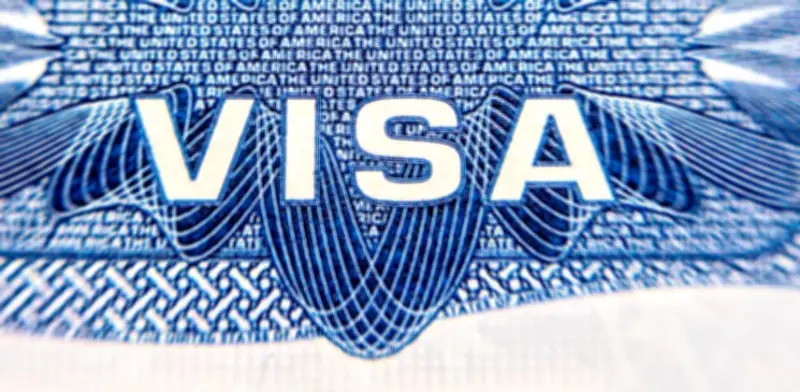 Estados Unidos impone restricciones de visas en América Latina contra aliados de adversarios estratégicos