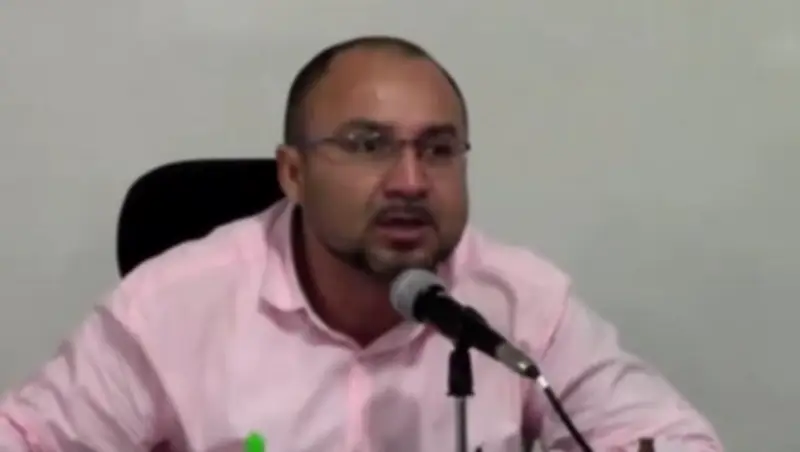 Exconcejal de San Gil declarado culpable de acoso sexual a periodista tras siete años de proceso