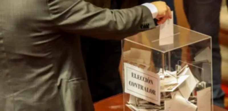 Exministros y excongresistas compiten por la Contraloría General en elección clave del nuevo Congreso