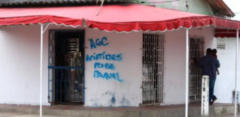 Extorsión en Barranquilla: hasta 80% de comerciantes no denuncia por miedo mientras cierran tiendas