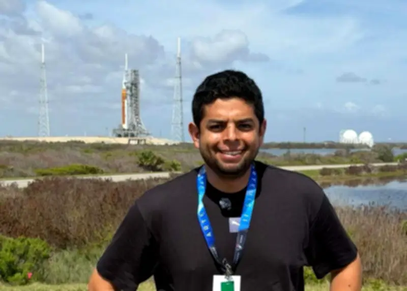 Faber Burgos, el colombiano que vivió el lanzamiento de Artemis II con la NASA