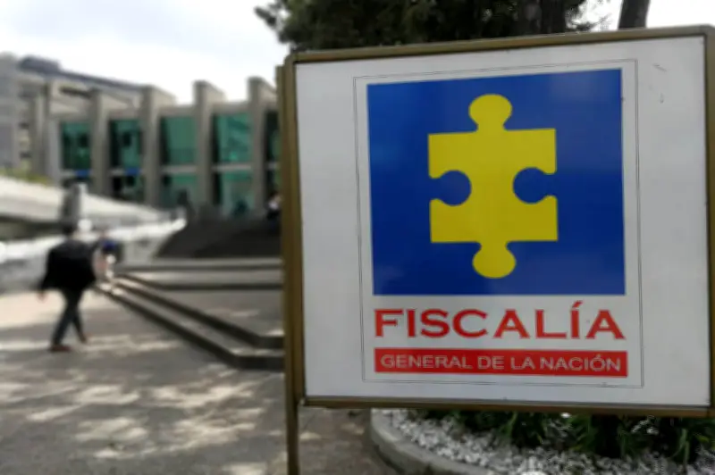 Fiscalía acusa a exprocurador y magistrados por venta irregular de predios estatales en Atlántico