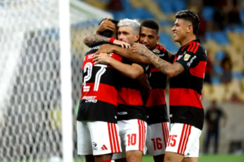 Flamengo golea 4-1 al Deportivo Medellín y lidera solitario el Grupo A de la Libertadores