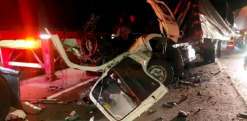 Gobernador Jorge Rey alerta: 28% de vehículos de carga circulan sin SOAT tras siniestros viales