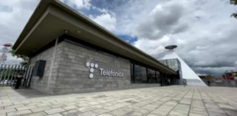 Gobierno busca recaudar 856 mil millones en venta de Coltel (Movistar) antes de fusión con Tigo