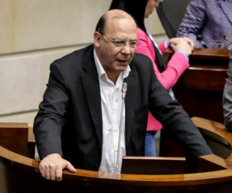 Gobierno presentará reforma tributaria por $16 billones tras caída del decreto de emergencia