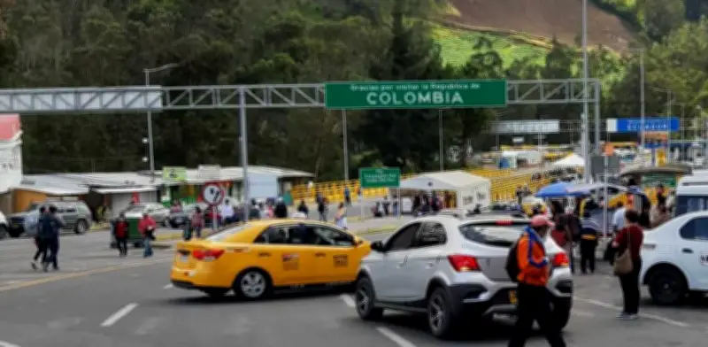 Guerra comercial Colombia-Ecuador: aranceles al 100% generan crisis fronteriza y llamados urgentes