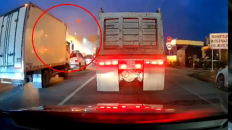 Habilitan carril provisional en vía Ubaté-Zipaquirá tras trágico accidente en peaje Casa Blanca