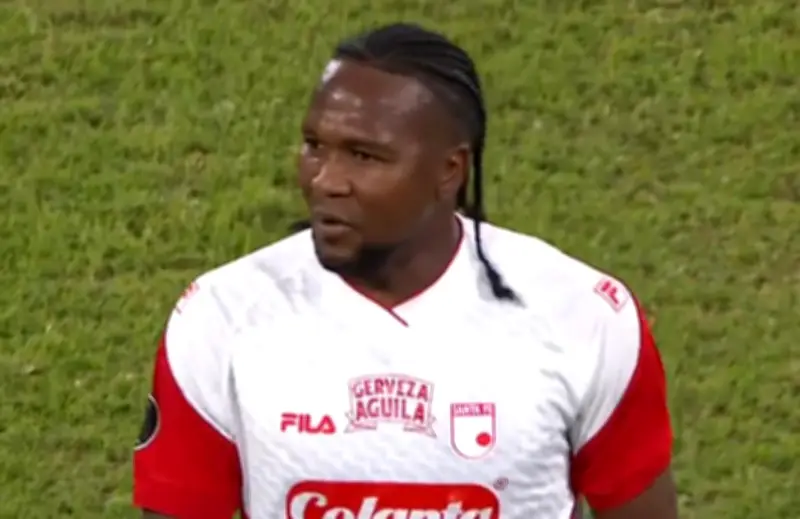 Hugo Rodallega explota contra Repetto tras ser sustituido en derrota de Santa Fe