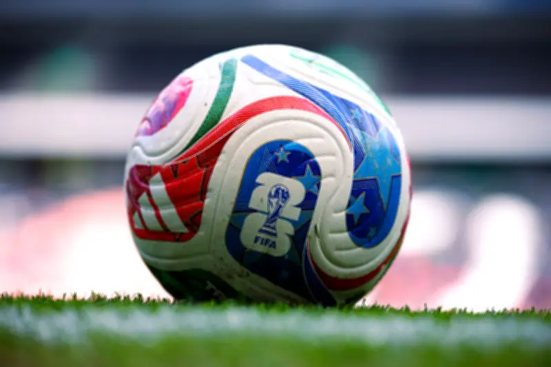 ICE advierte sobre peligros de comprar productos falsificados para el Mundial 2026