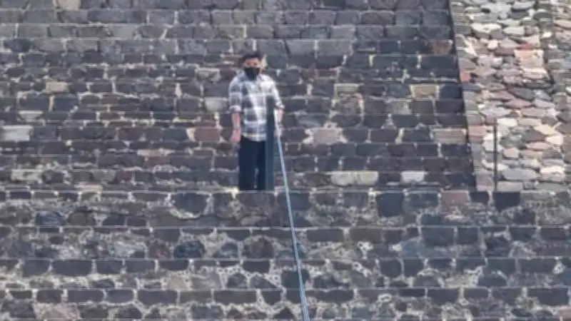 Identifican a joven mexicano como autor de tiroteo en Teotihuacán con víctimas extranjeras