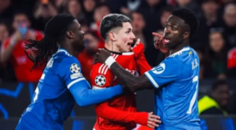 IFAB aprueba tarjeta roja para jugadores que se tapen la boca al confrontar rivales