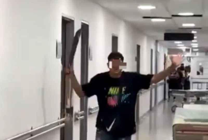 Incidente en HUV: Joven amenazó con machete tras pérdida de embarazo de su pareja