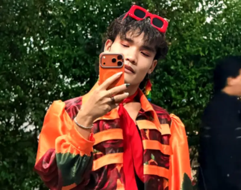 Influencer de Myanmar con un millón de seguidores es hallado muerto a golpes en bosque tailandés