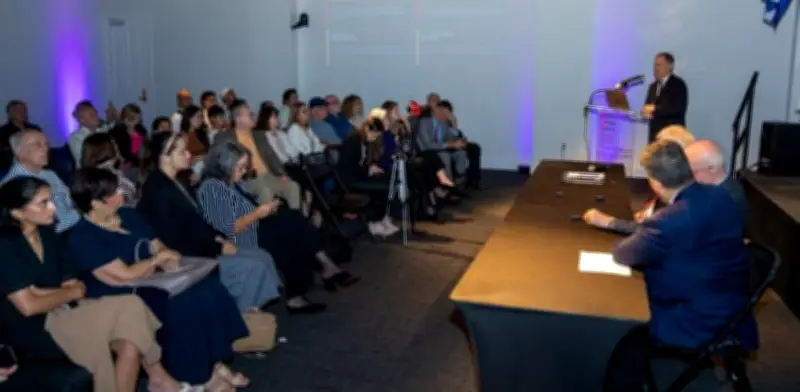 Informe revela que Rusia entrenó a más de 1.000 influenciadores en Latinoamérica, incluyendo Colombia