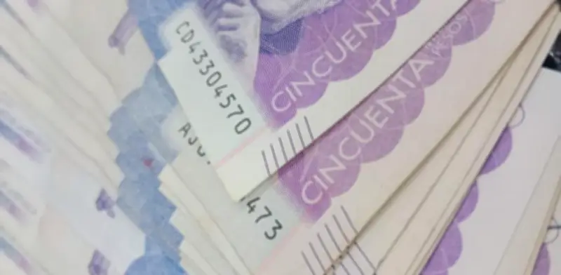 Intereses de la deuda pública colombiana alcanzarán nivel récord en 2027, según análisis