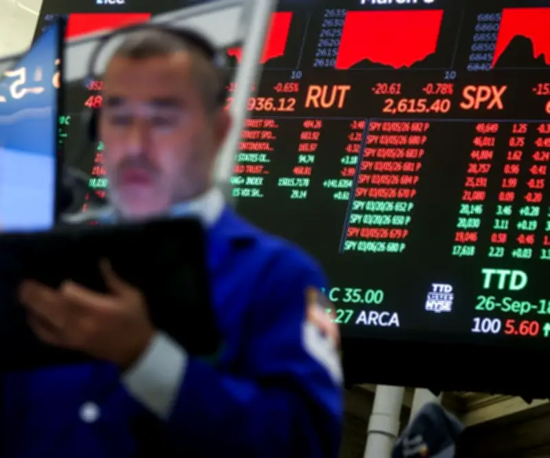 Inversionistas apuestan por bonos riesgosos ante posible tregua entre EE.UU. e Irán