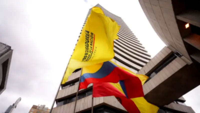 Investigan a cinco funcionarios de la UARIV por irregularidades en contratos