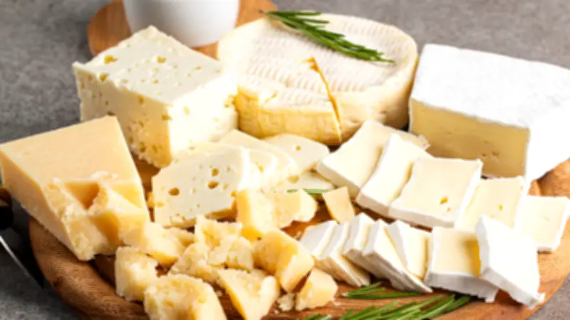 Invima prohíbe comercialización de quesos frescos con registros sanitarios vencidos