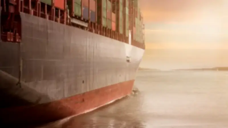 Irán abre estratégico estrecho de Ormuz bajo condiciones en frágil acercamiento con Estados Unidos