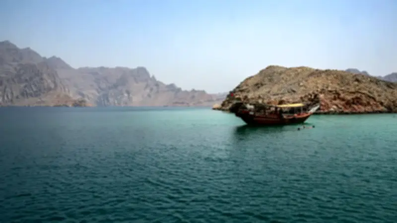 Irán cierra nuevamente el Estrecho de Ormuz en respuesta al bloqueo estadounidense