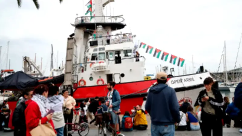 Israel detiene a 175 activistas de flotilla con destino a Gaza