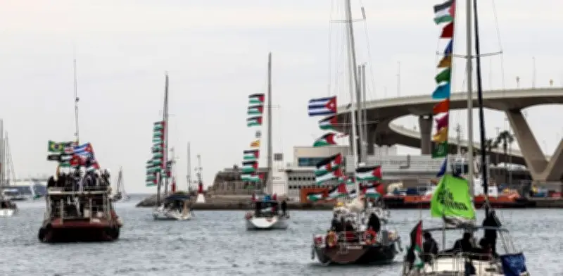 Israel intercepta flotilla para Gaza y captura a 211 activistas, denuncian organizadores